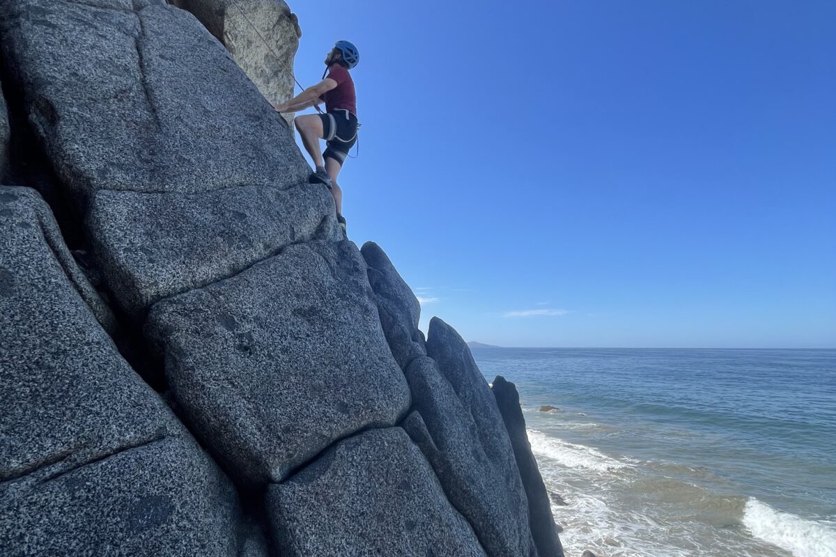 Sayulita Rock climbing